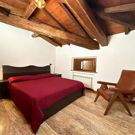Carlo - Modena Apartament