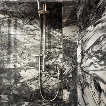 Carlo - Modena Apartment