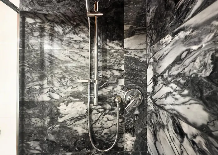 Carlo - Modena Apartman